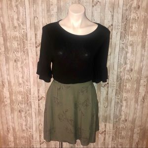 Old Navy army green black floral circle skirt L
